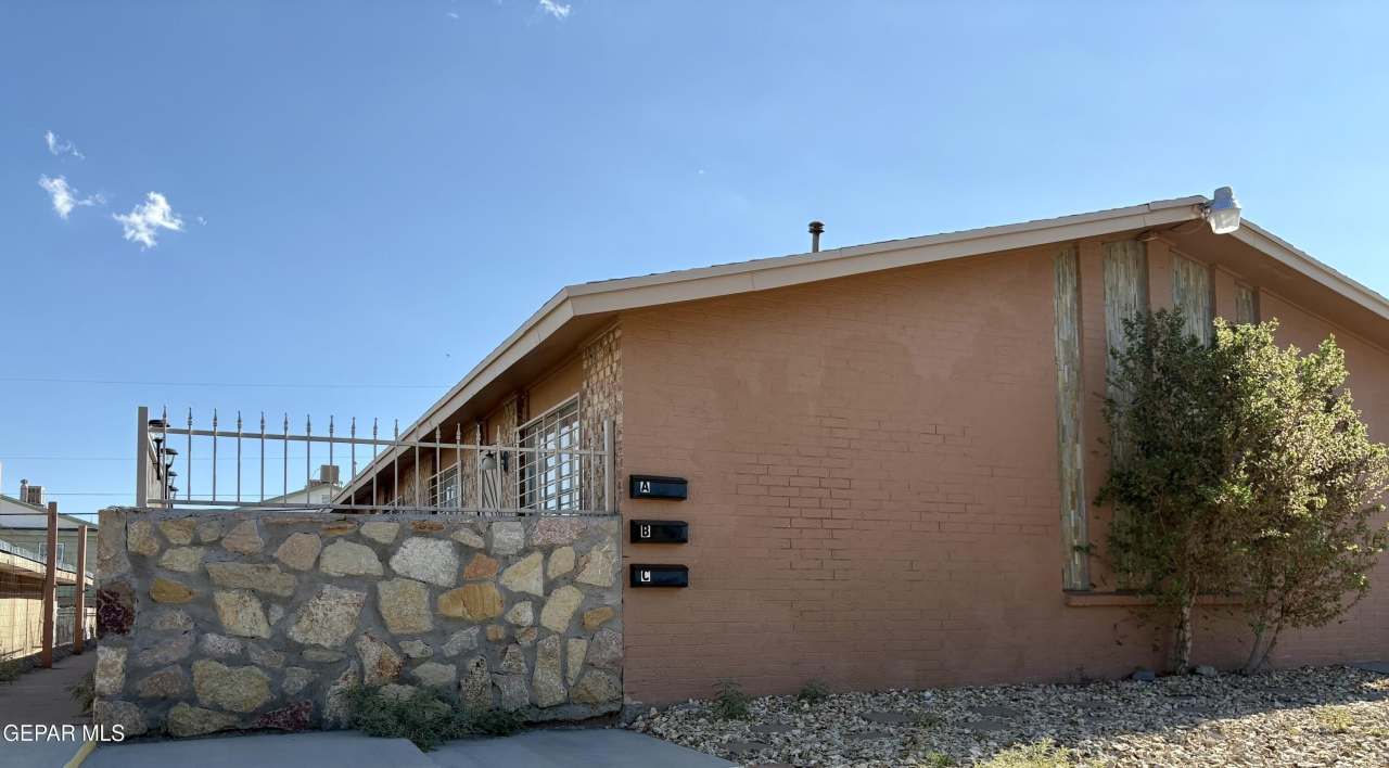 3704 McConnell Avenue unit: A