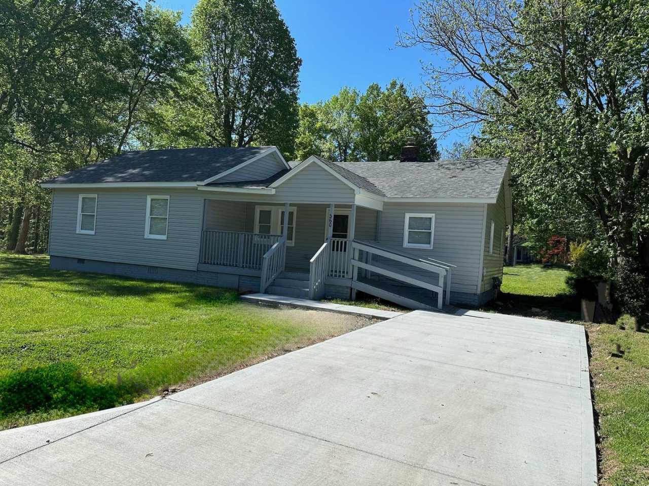 Charming 3BR House in Charlotte