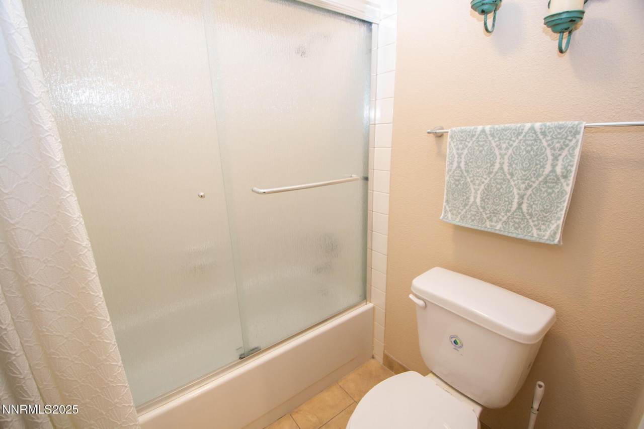 2127 Roundhouse Road