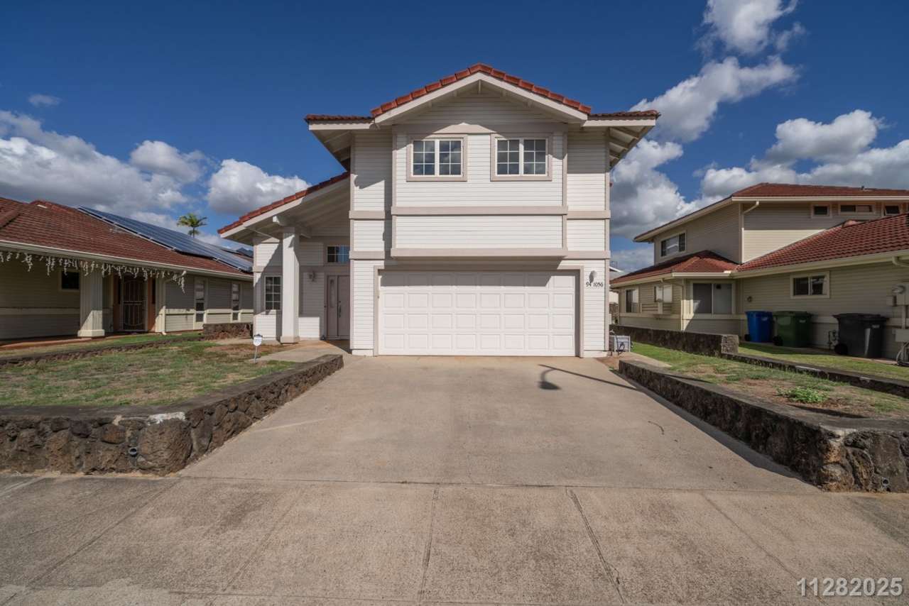 Golf Club Estates 3BR/2.5BA Available 12/16! (Waikele)