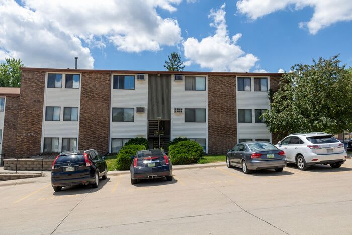 910 Benton Drive