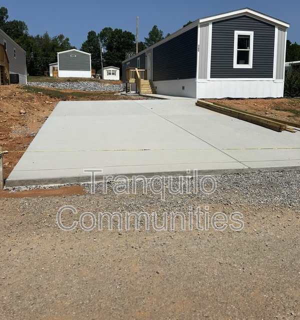 112 Hubert Dr
