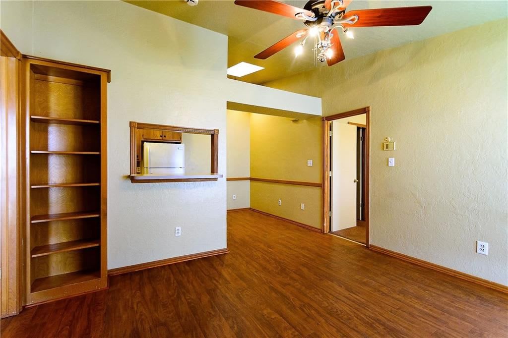 1000 Rambling Oaks - 12