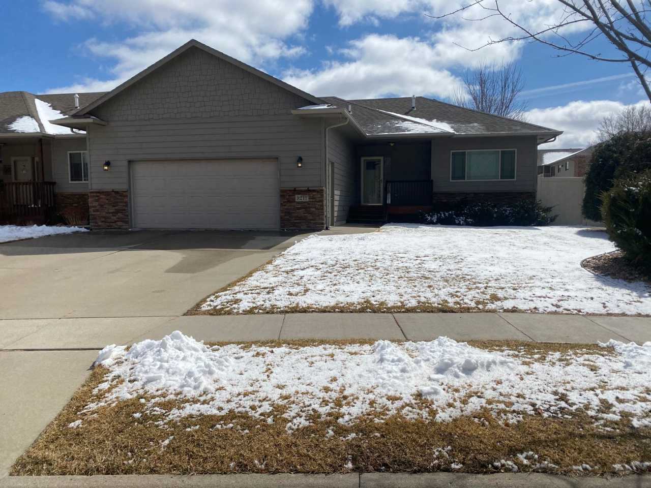 Large Ranch Style Twin Home For Rent