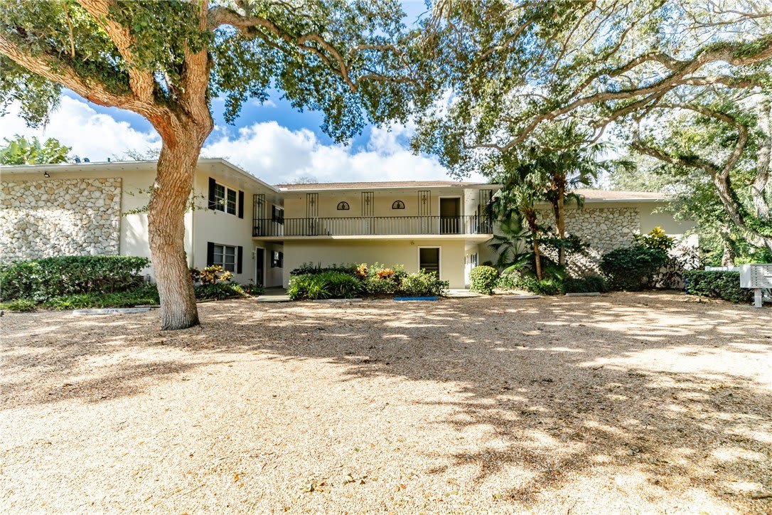 800 Coquina Lane unit: 202