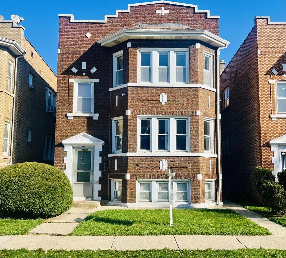 1827 Gunderson Avenue unit: Two