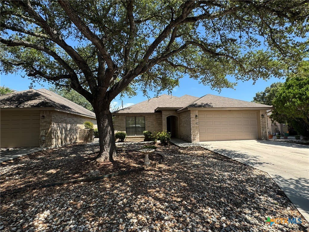 1530 Eastridge Parkway