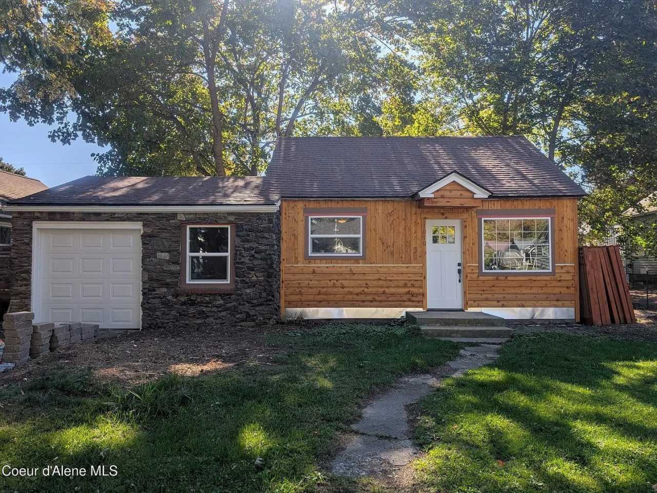 FOR RENT – 1 BED PLUS, 1 BATH DOWNTOWN COEUR D’ALENE