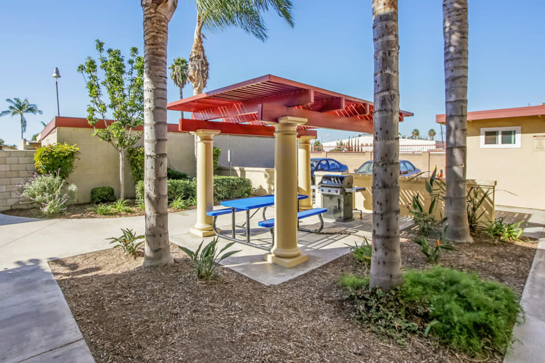 Villa Toscana Apartment Homes