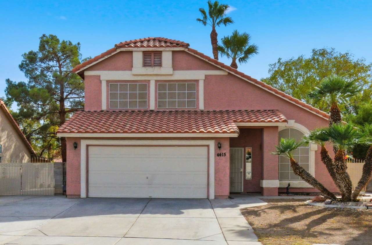 Spacious 4-Bedroom Home with RV Parking, New Flooring and Downstairs Primary Suite