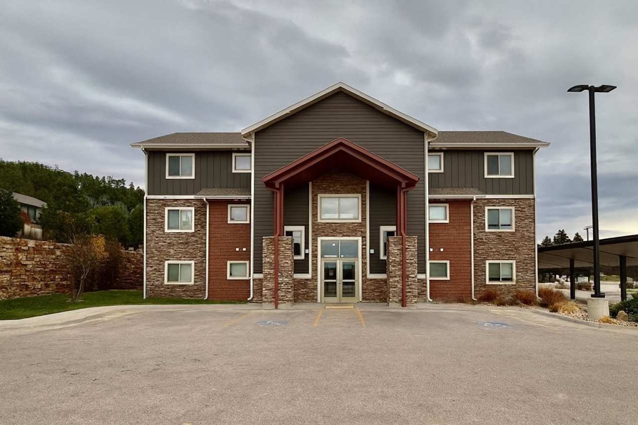 3950 Fairway Hills Dr