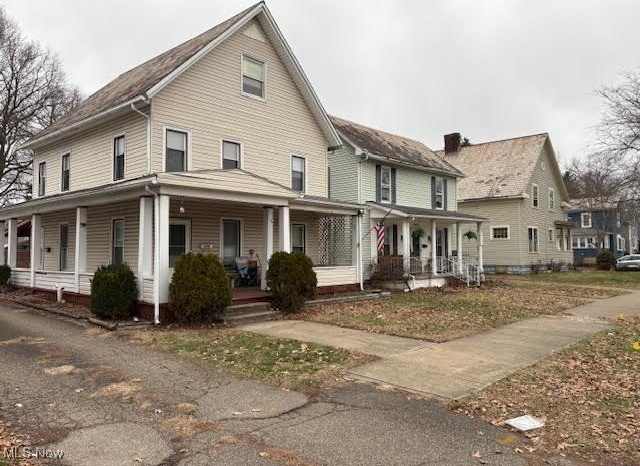 346 1/2 2nd Street NE