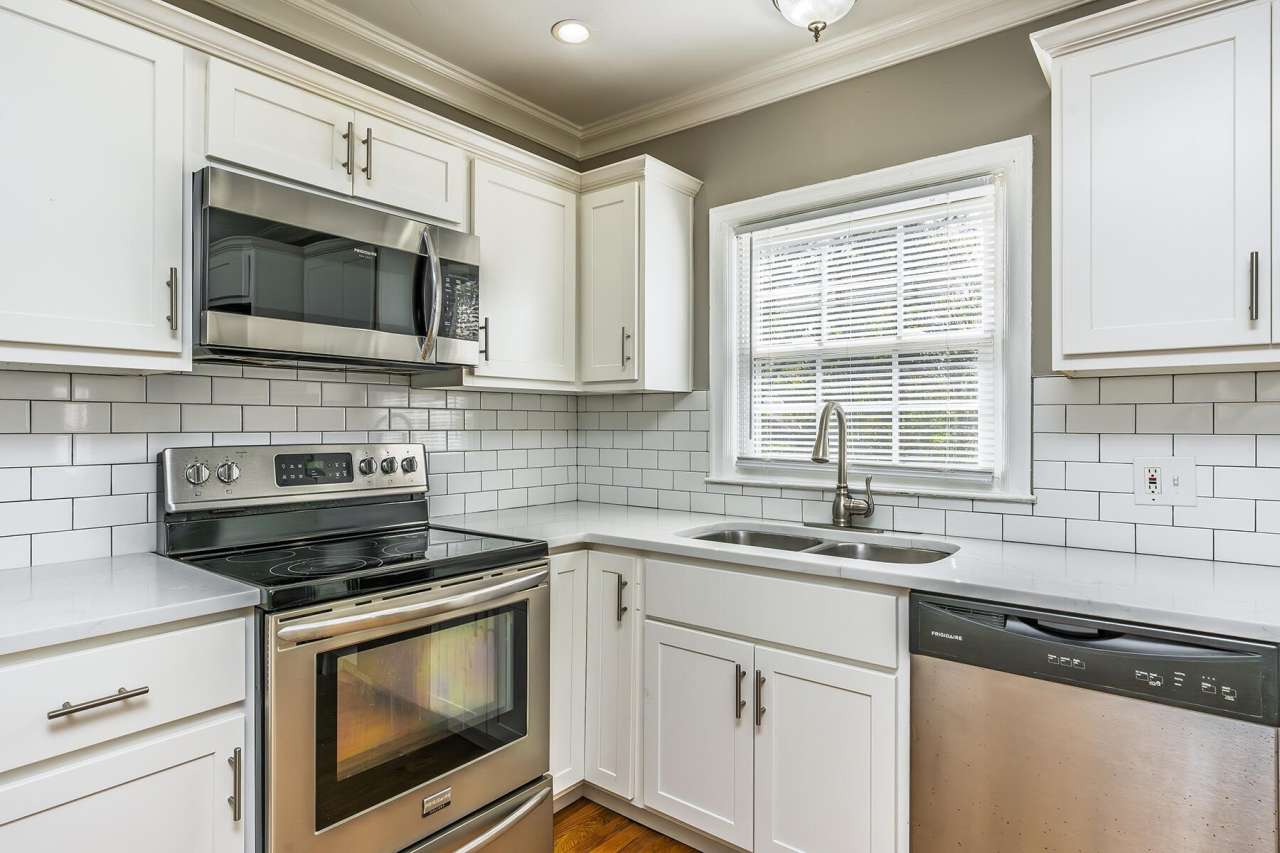 2224 Harrodsburg Road