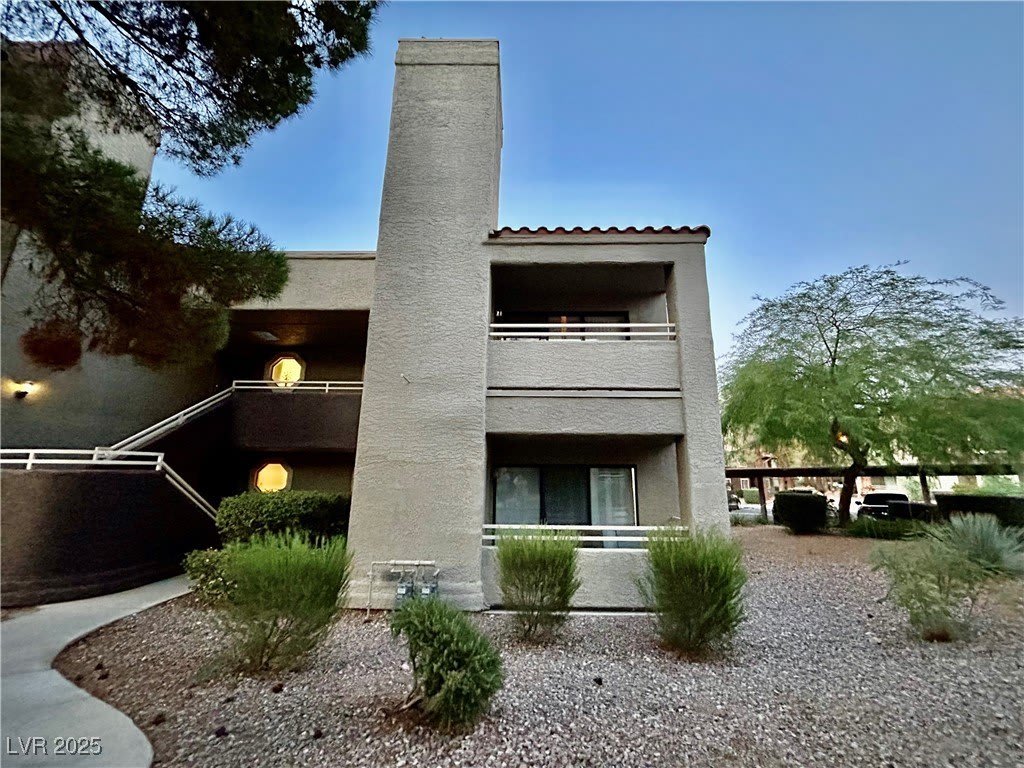 5062 S Rainbow Boulevard