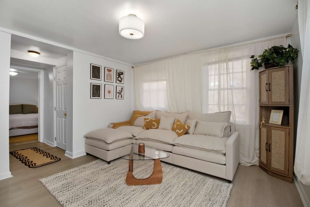 1783 Ridgewood Dr Ne