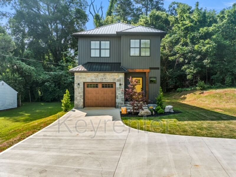 1406 Lantana Ln.