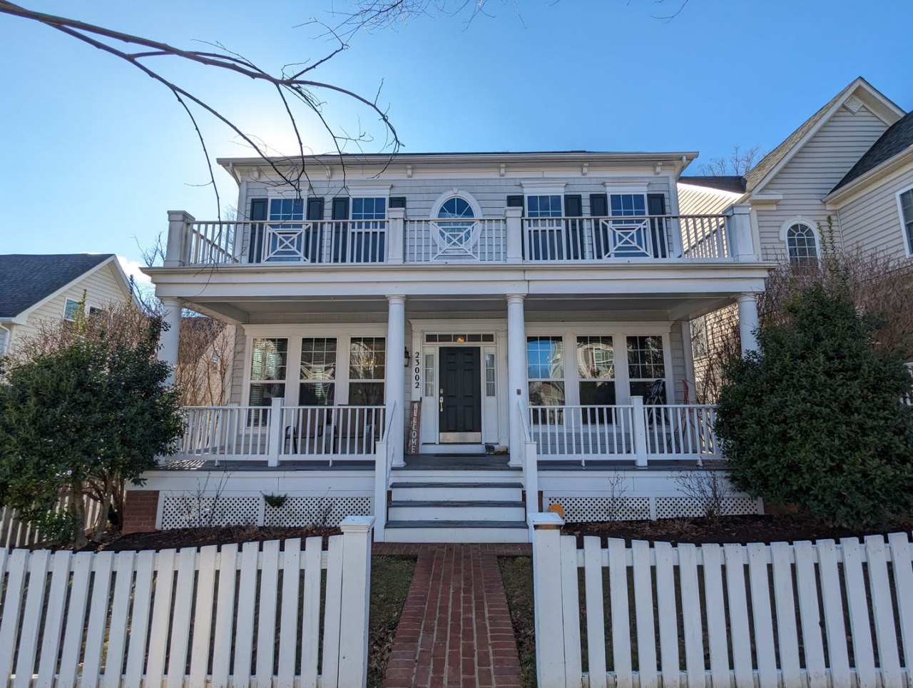 Impeccably maintained SFH in Clarksburg ready for you before the holidays!