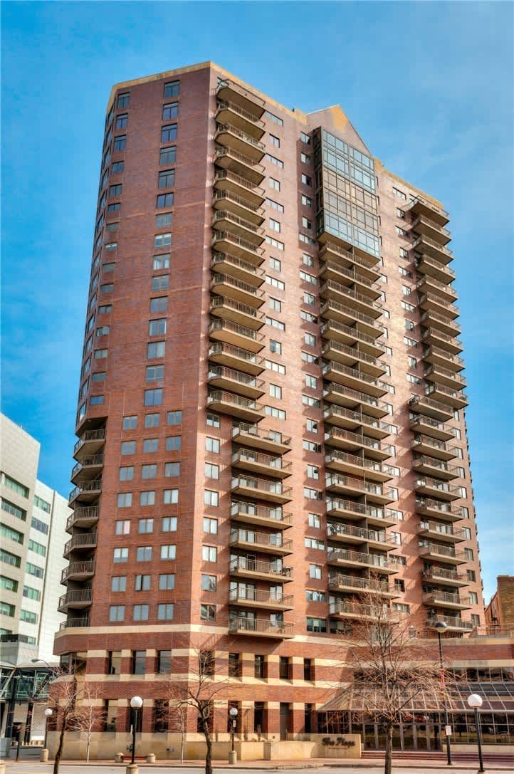 300 Walnut St