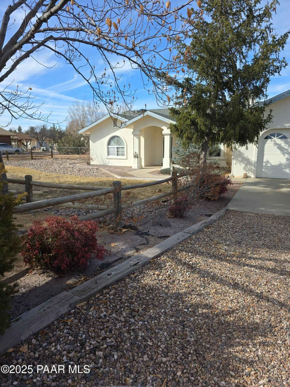 2050 Val Vista Drive