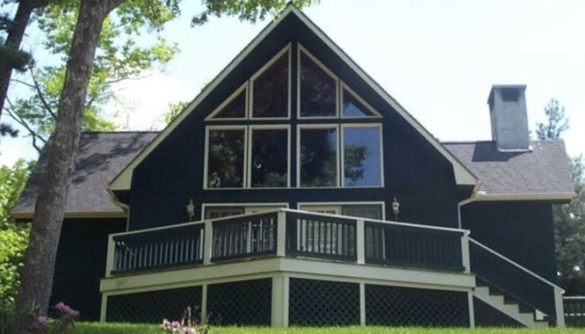 559 Chalet Village Dr