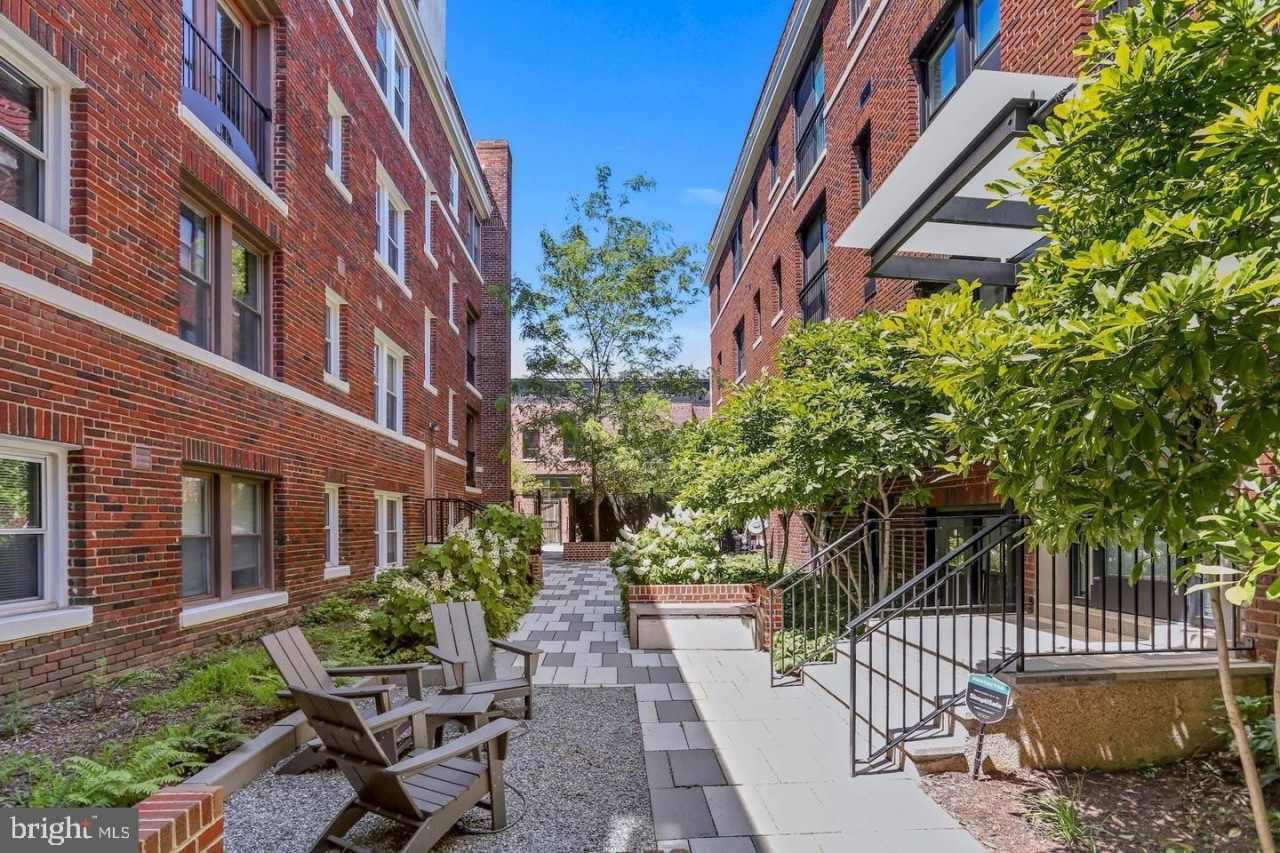 129 W Street NW unit: 204