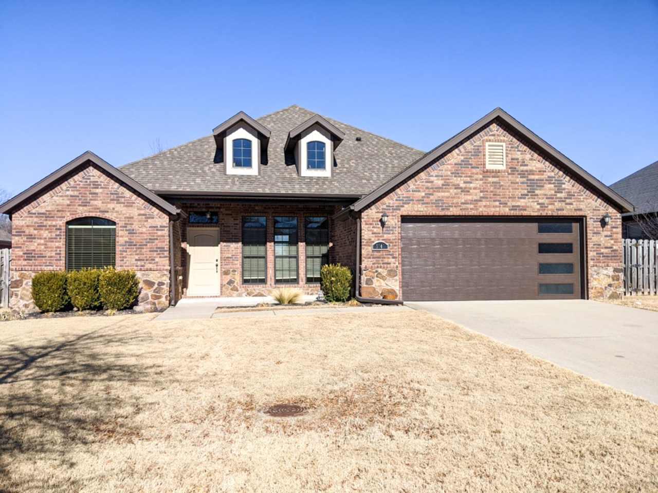 Stunning 4 Bed 2 Bath Home close to Elm Springs Walmart!