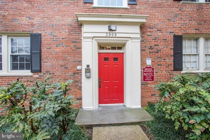 3909 PENNSYLVANIA AVENUE SE