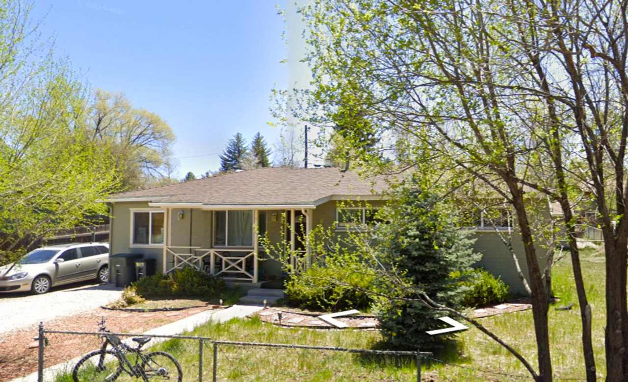 West-Flagstaff 4bd/2ba House Near NAU  CCC -Students  Pets OK!! Avail. July 10th!
