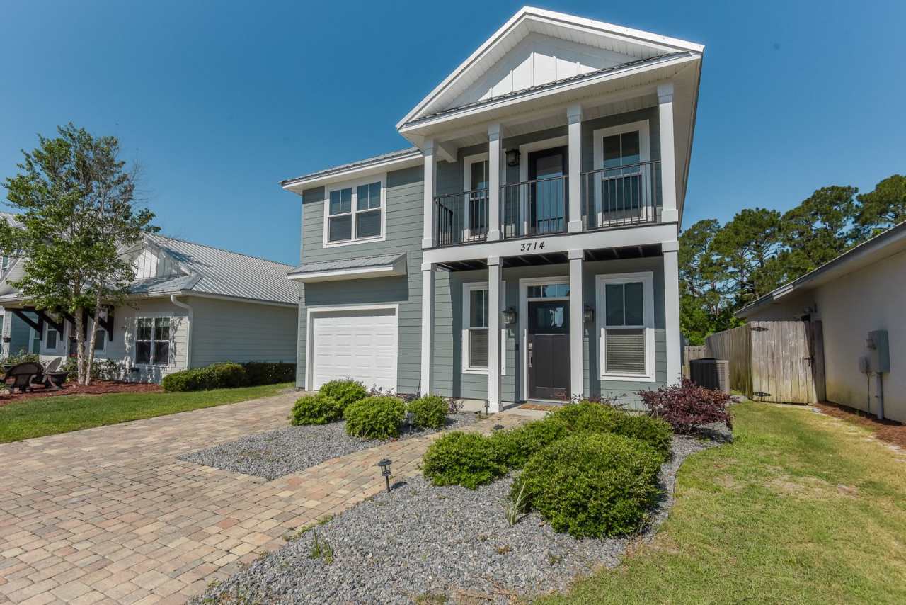 3 Bed 2.5 Bath North Lagooon