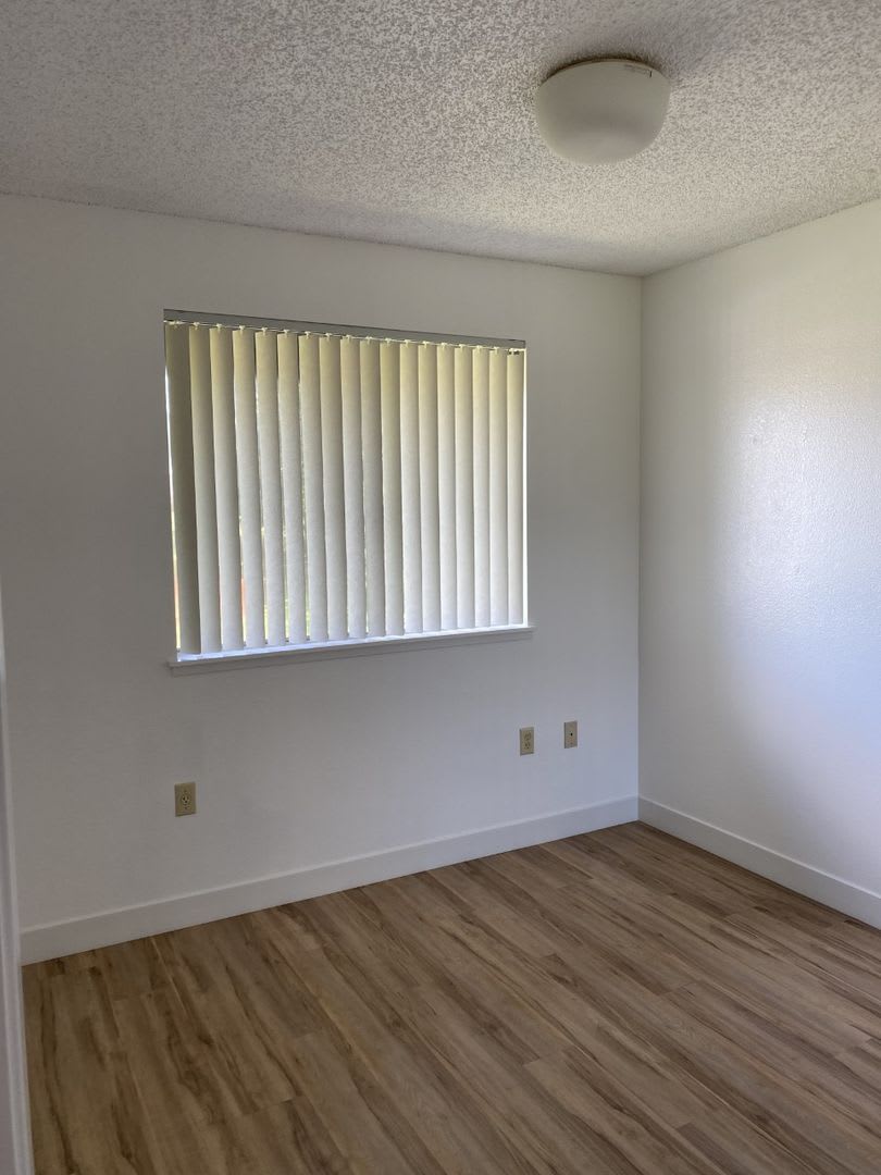 Kuulako - Mililani Mauka 2-BR, 2-BA, 2-Parking