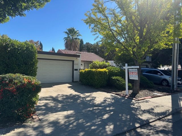 304 North Riverside Drive - 1