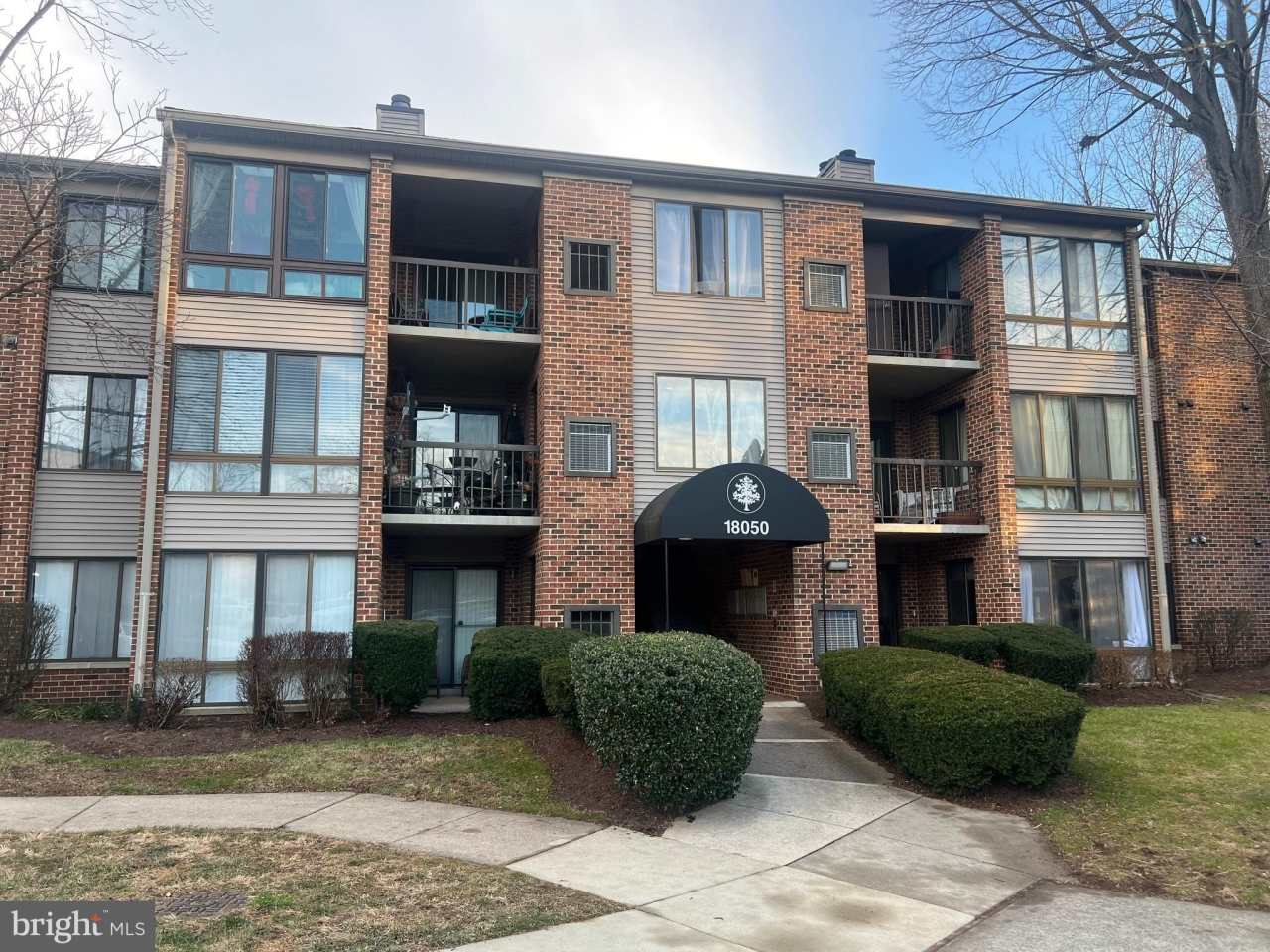 18050 CHALET Drive unit: 14-302