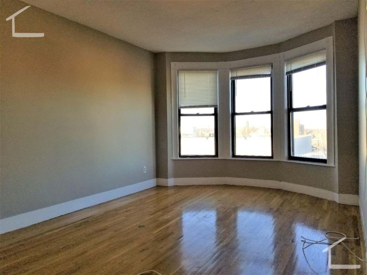 303 Washington St #1A Boston MA 02135