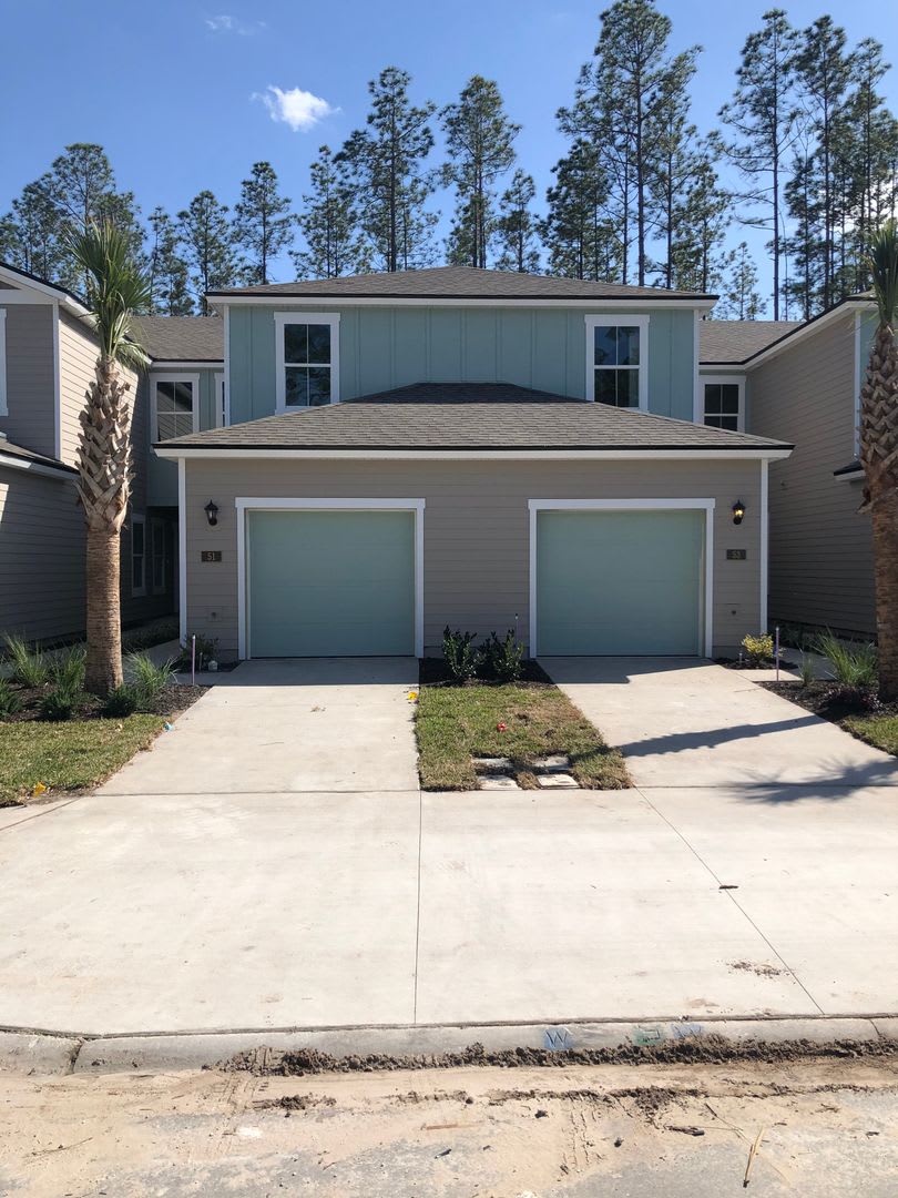 3 bedroom 2.5 bath Townhome with 1 car garage