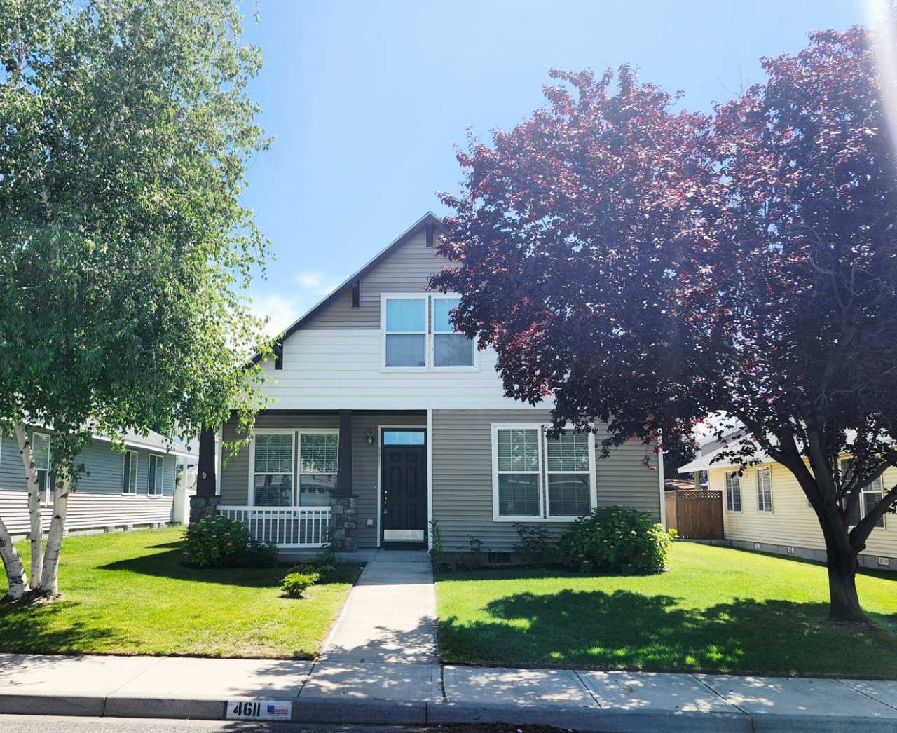 3 bedroom 2.5 bath off Rd 100