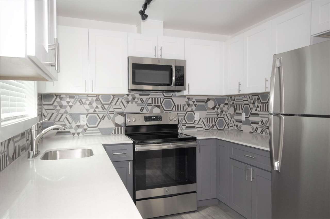 411 Harvard Ave East