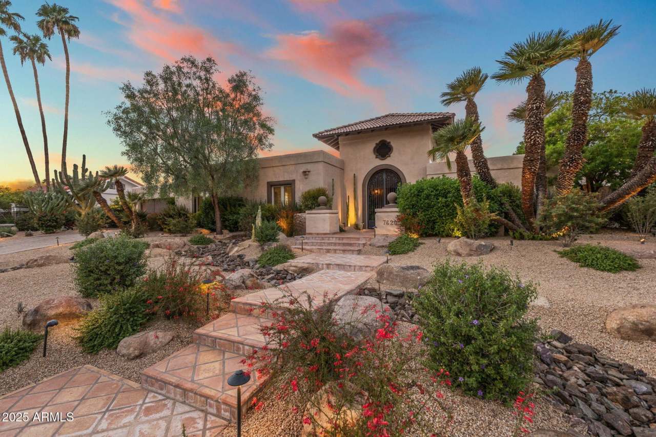 7620 E VIA DEL PLACITO --