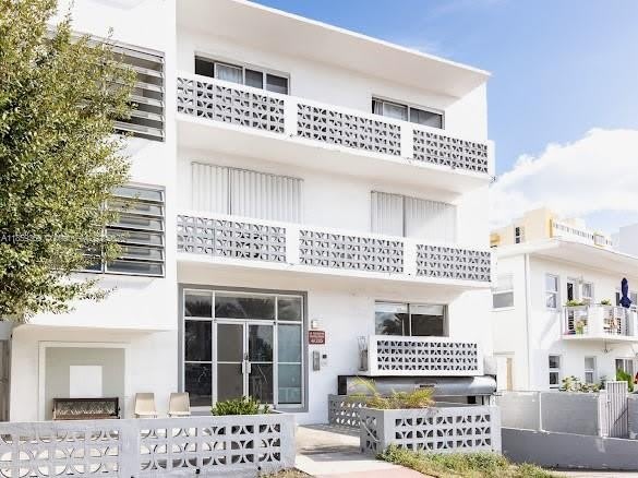 4015 Indian Creek Dr