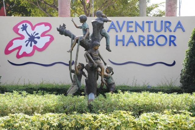 Aventura Harbor Apartments
