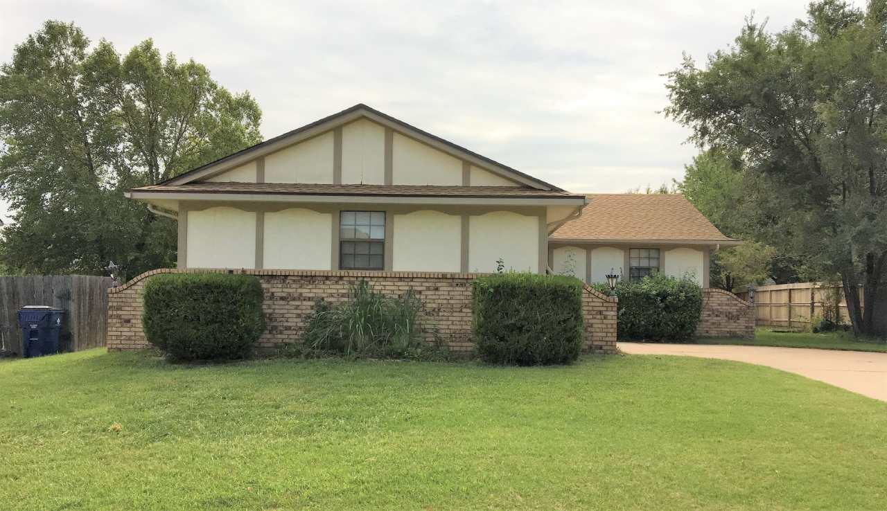 3 bedroom 2 bath home in Derby, KS