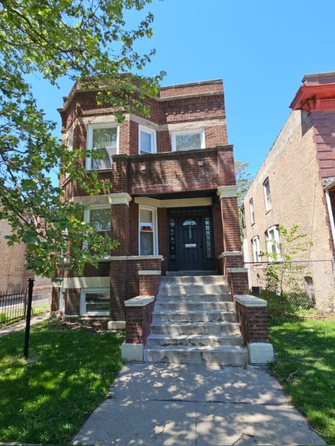 7132 S St Lawrence Ave
