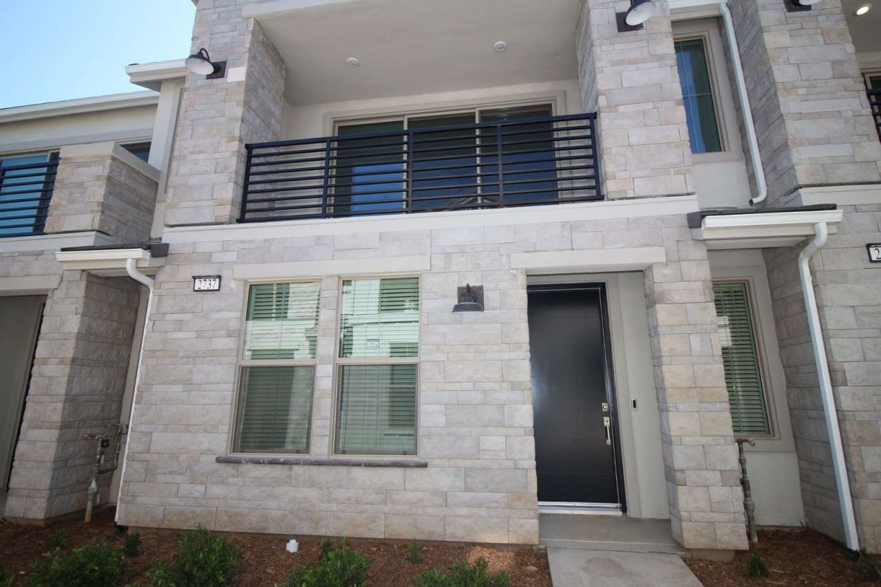 FOR RENT - 3BED/2BATH near Copper River - Copper/Willow - 2737 E Tamarind