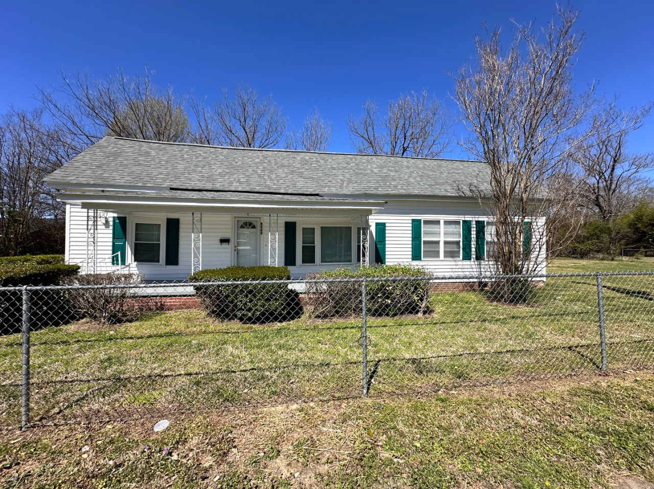 Exclusively Offered By Muse Realty Rentals, LLC