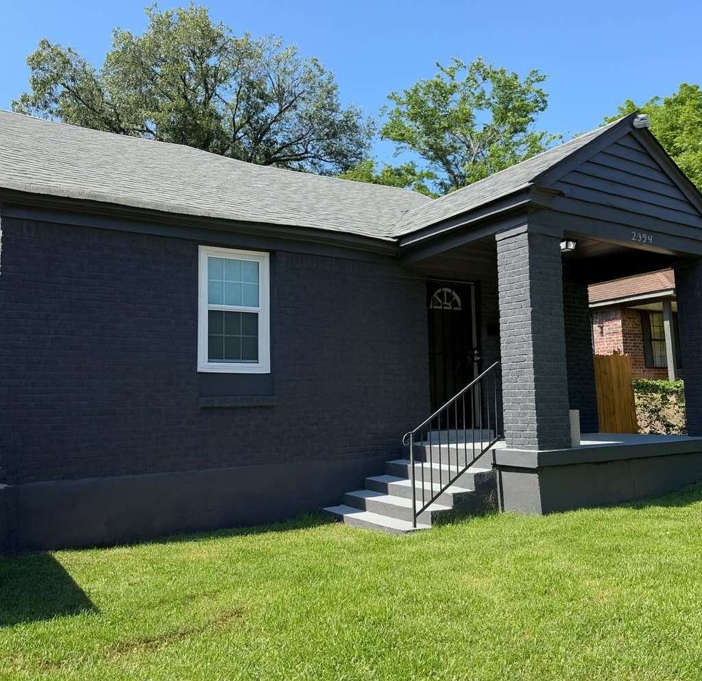 2379 Saratoga Avenue