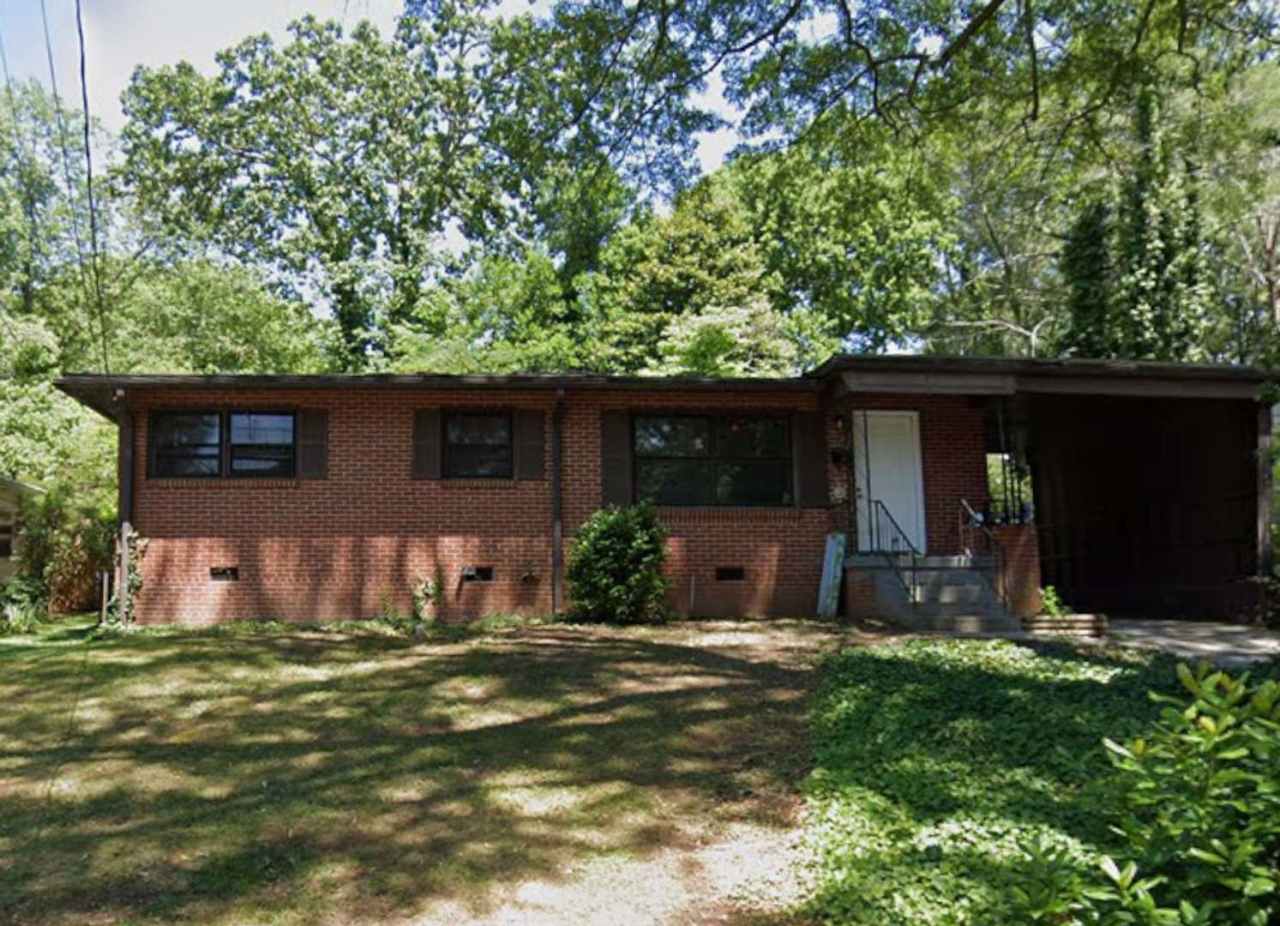 3 Bed and 2 Bath in East Point!