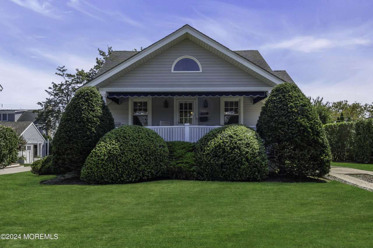 316 New York Boulevard