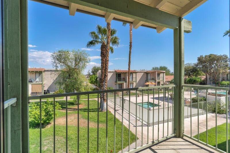98 Lakeview Circle