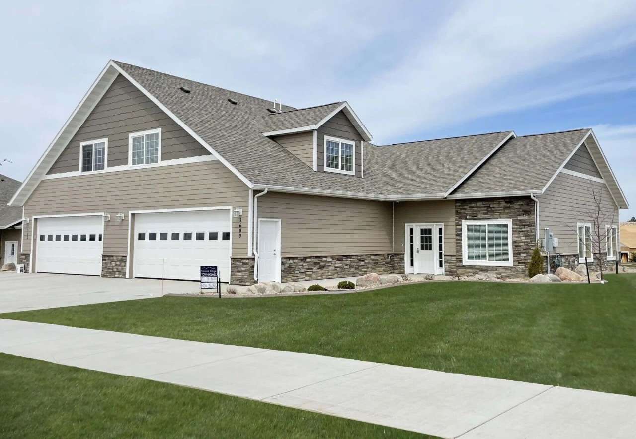 Coulee Ridge Twin Homes