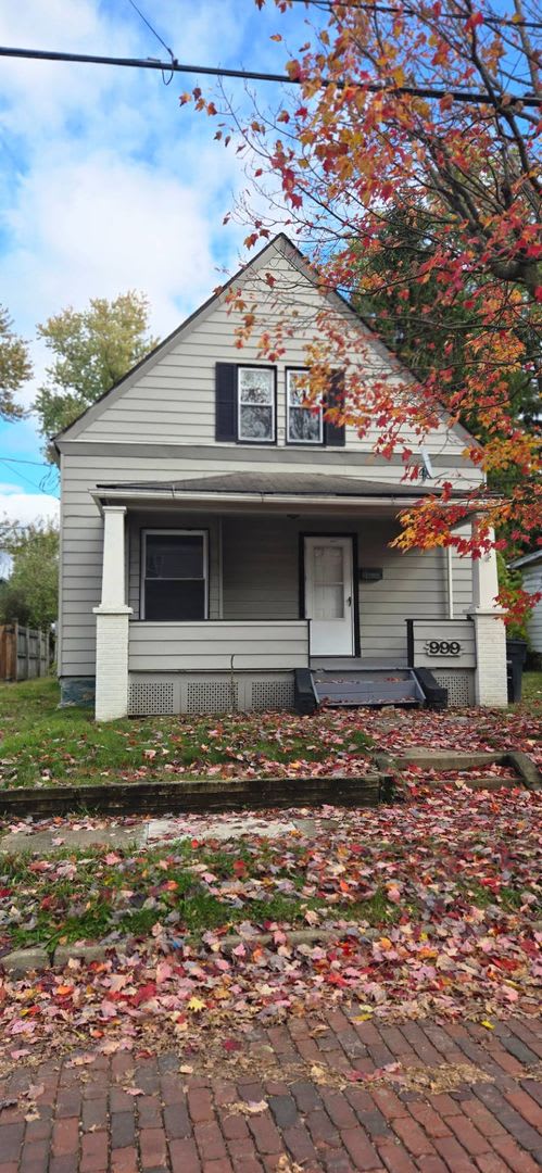 Charming 3-Bedroom Property in Prime Location (SECTION 8 VOUCHERS ACCEPTED)