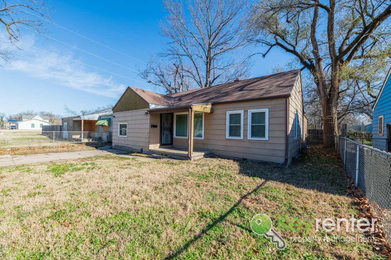 Beautifully Updated 3-Bedroom Home in Central Wichita!
